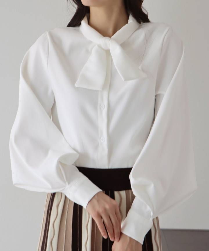 リボンタイボリュームスリーブシャツ リボンタイボリュームスリーブシャツ