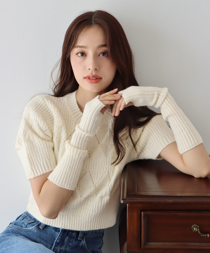 【SALE】アームウォーマー付きショートケーブルニット