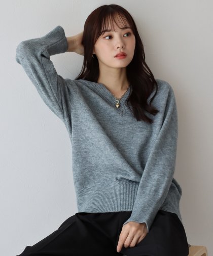 【SALE】Vネックニット 【SALE】Vネックニット