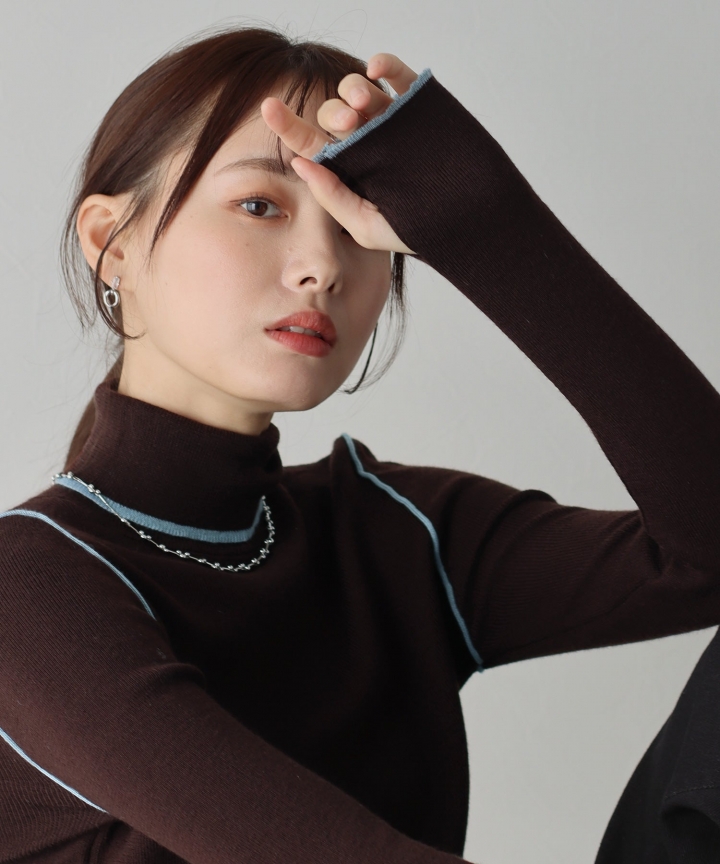 【SALE】配色タートルネックニット