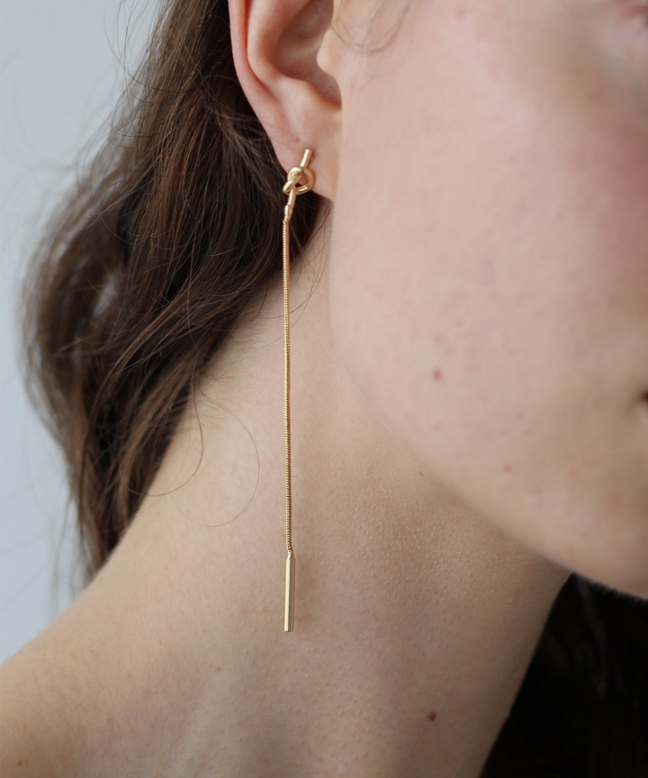 ノット×スネークチェーンピアス【ネコポス】