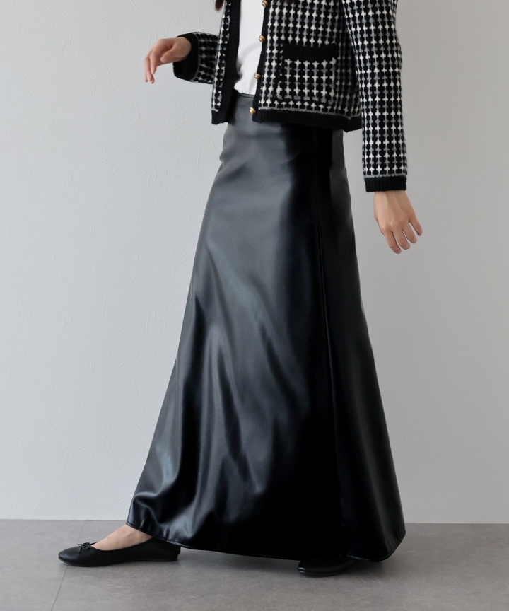 【SALE】フェイクレザースカート[J by blue]