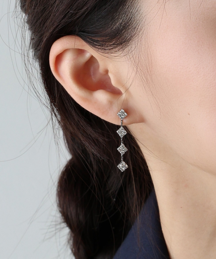 4連ビジューピアス【ネコポス】