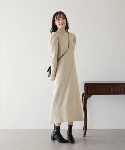 パフスリーブニットワンピース パフスリーブニットワンピース