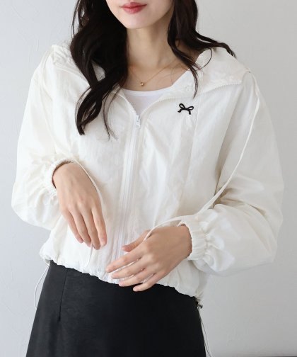 リボン刺繍マウンテンパーカー リボン刺繍マウンテンパーカー