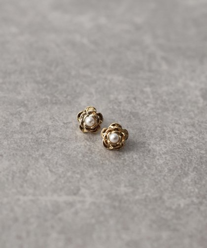 パール付きバラピアス / ニッケルフリー【ネコポス】