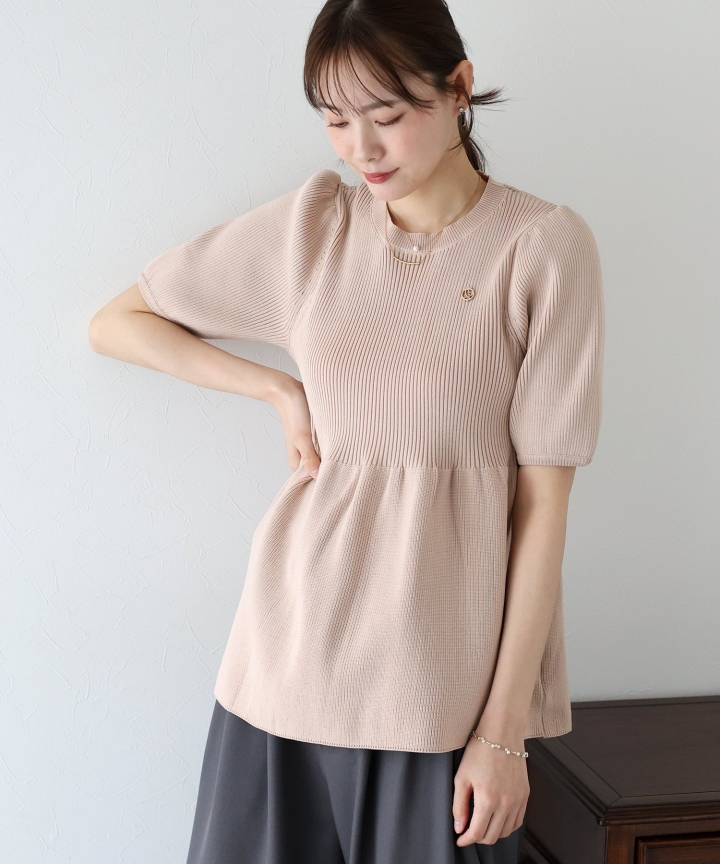 【SALE】チャーム付きペプラムリブニット