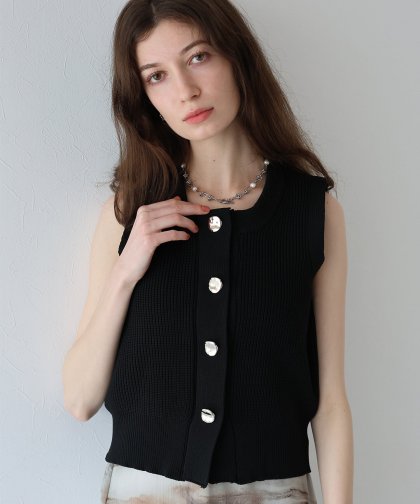 【SALE】ニュアンスボタンベスト[J by blue]