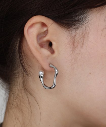 ニュアンスフープピアス / サージカルステンレス [J by blue]【ネコポス】