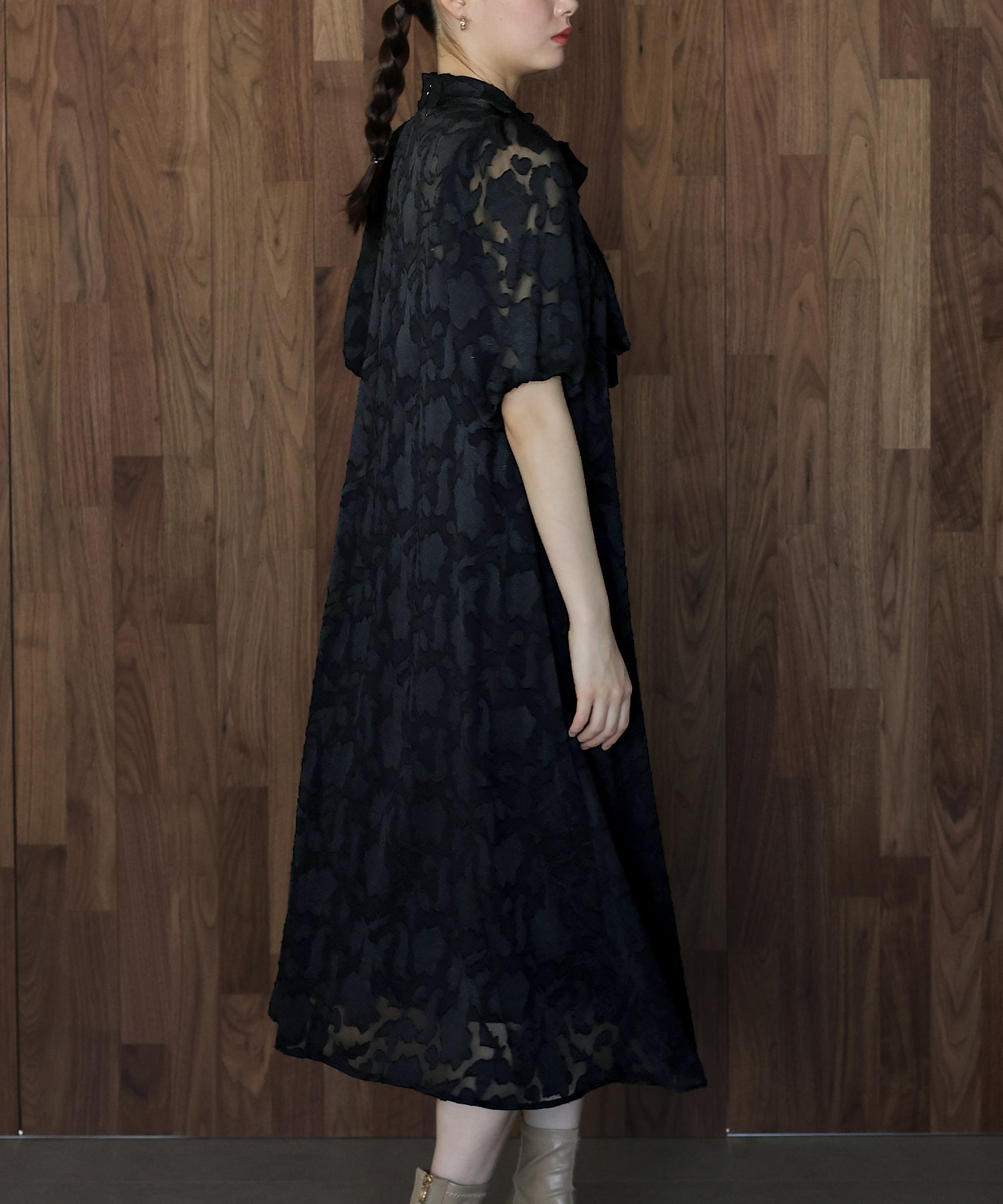 インナー付きバックリボンジャガードドレス