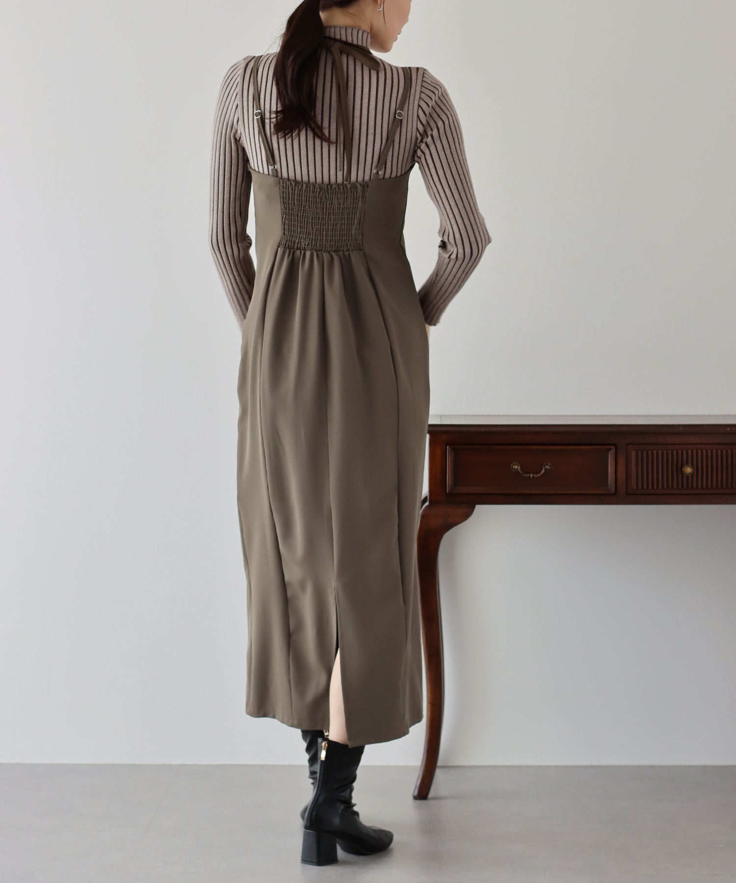 【SALE】Iラインホルターキャミワンピース