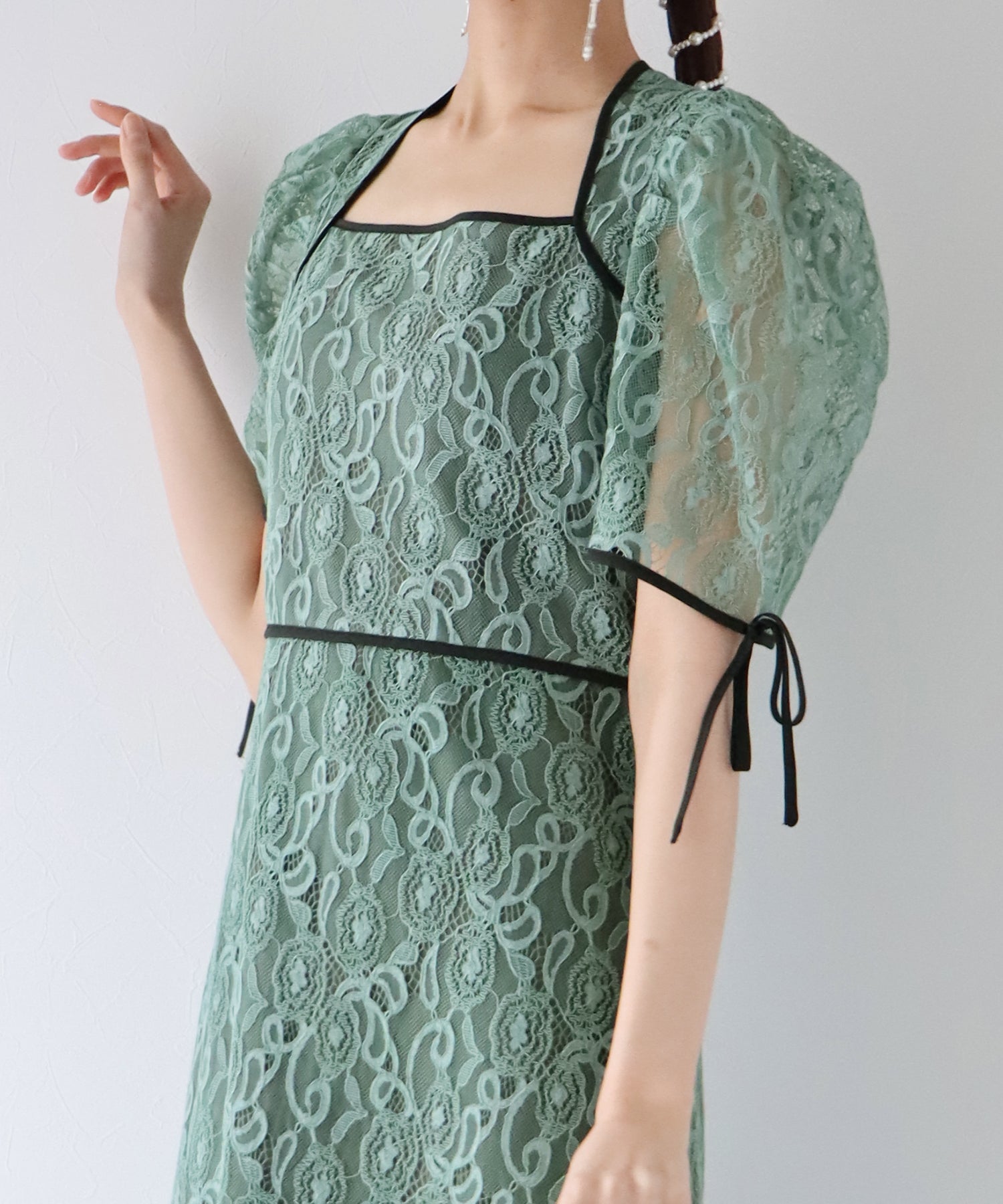 【SALE】配色パイピングレースパーティードレス