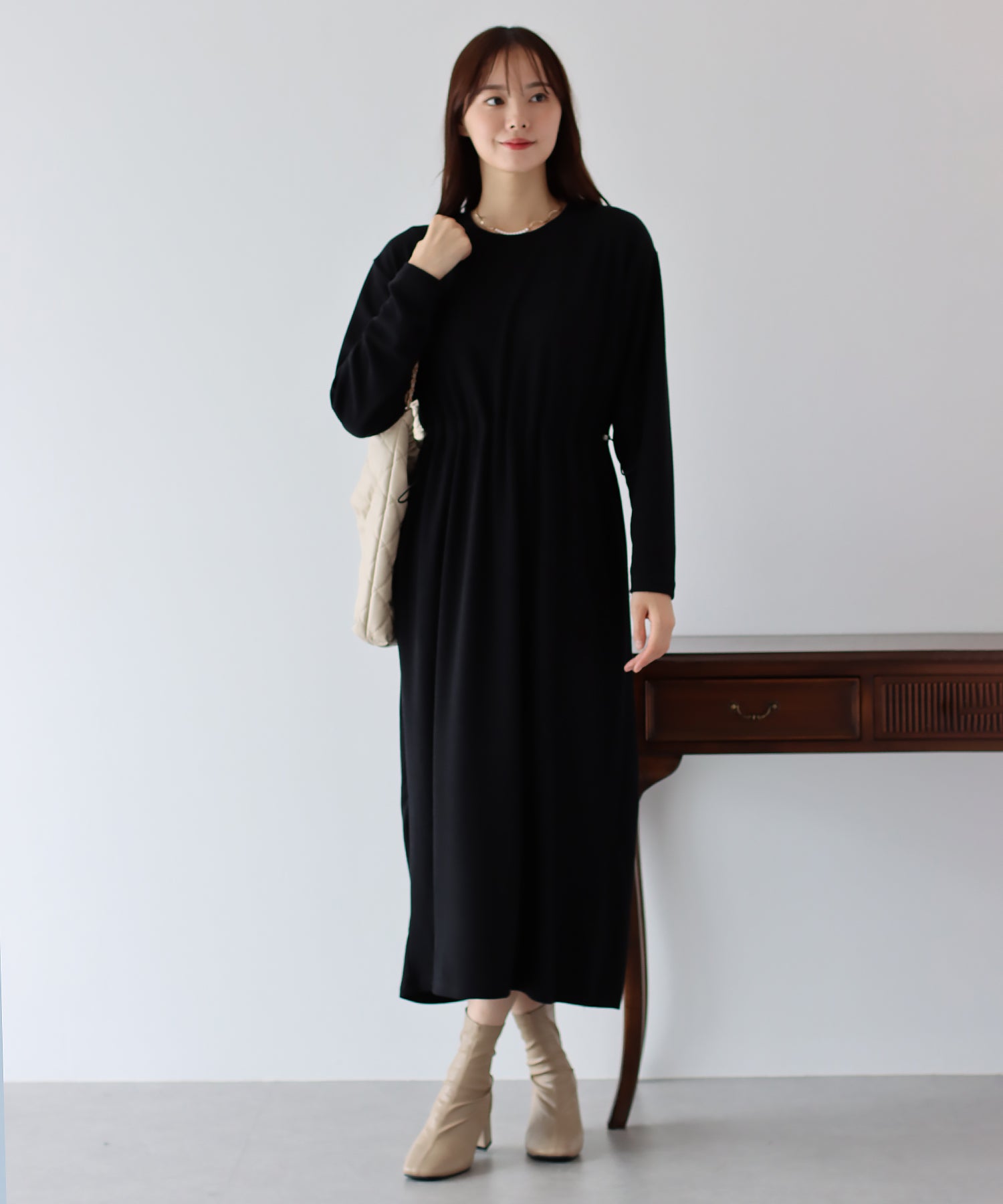 【SALE】ドロスト長袖カットソーワンピース