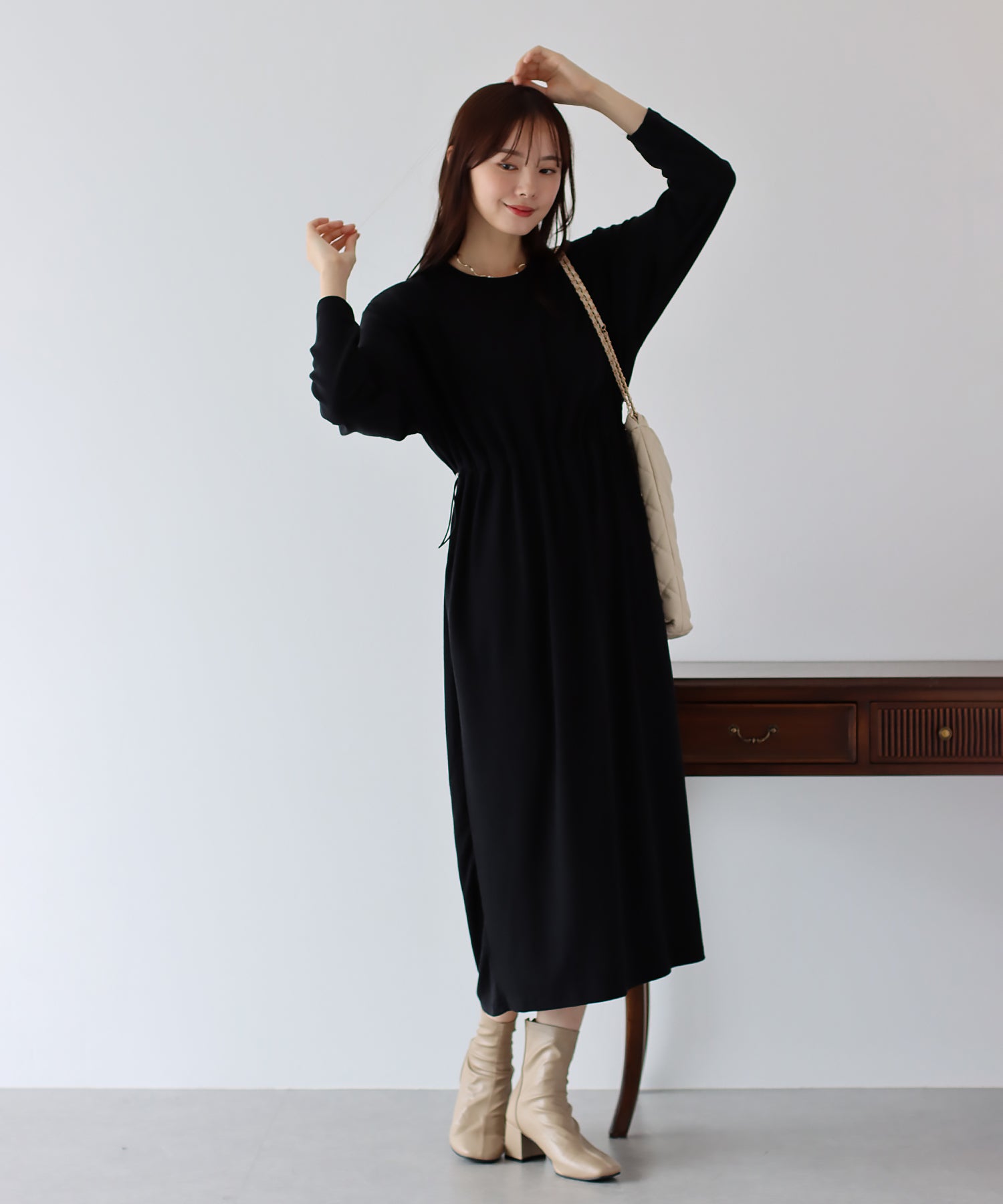 【SALE】ドロスト長袖カットソーワンピース