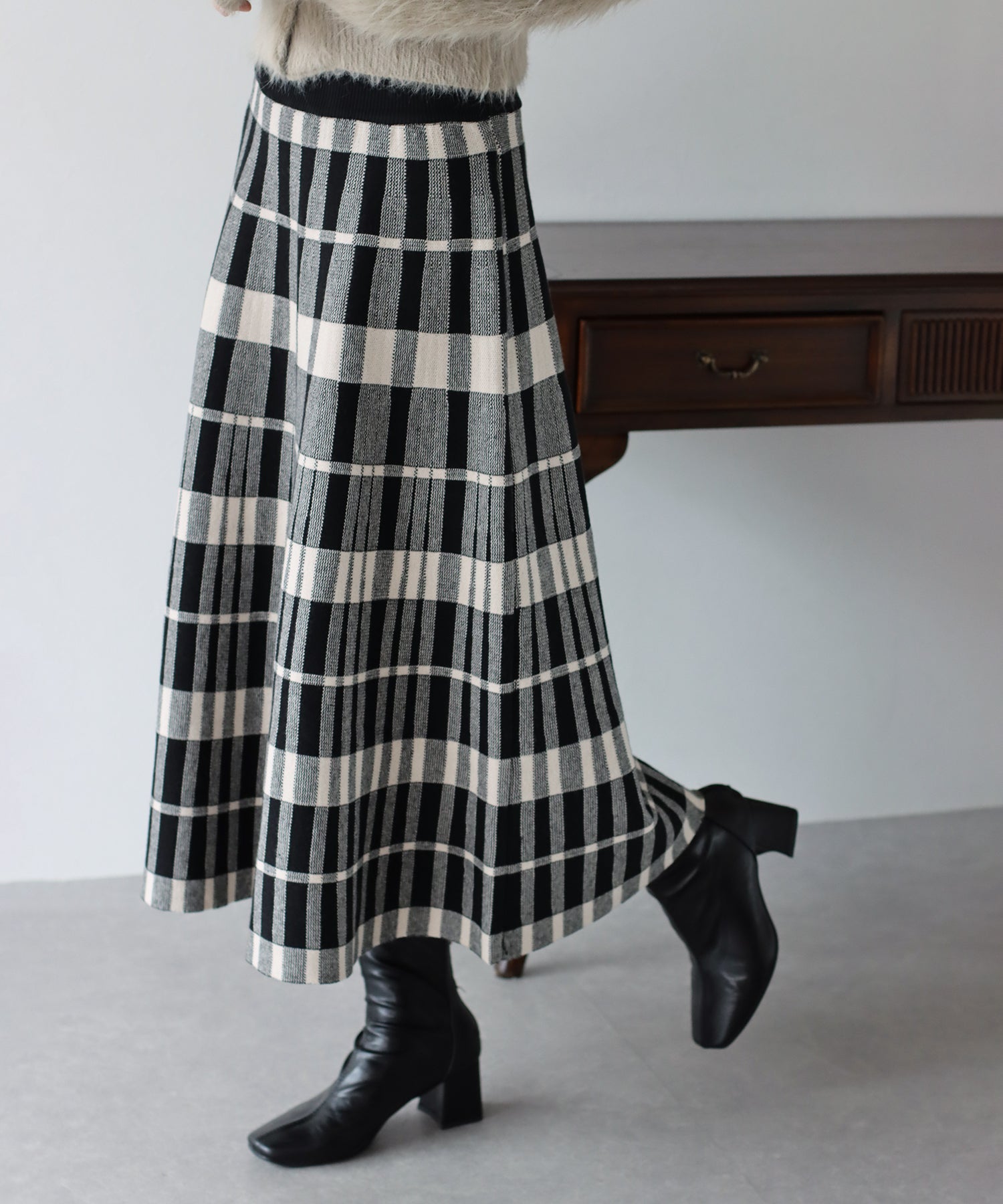 チェック柄ニットスカート