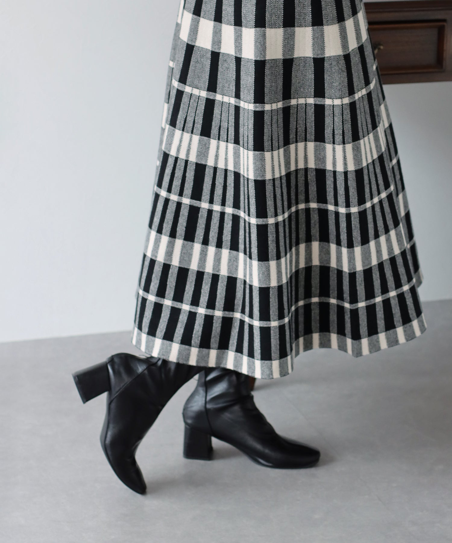 チェック柄ニットスカート