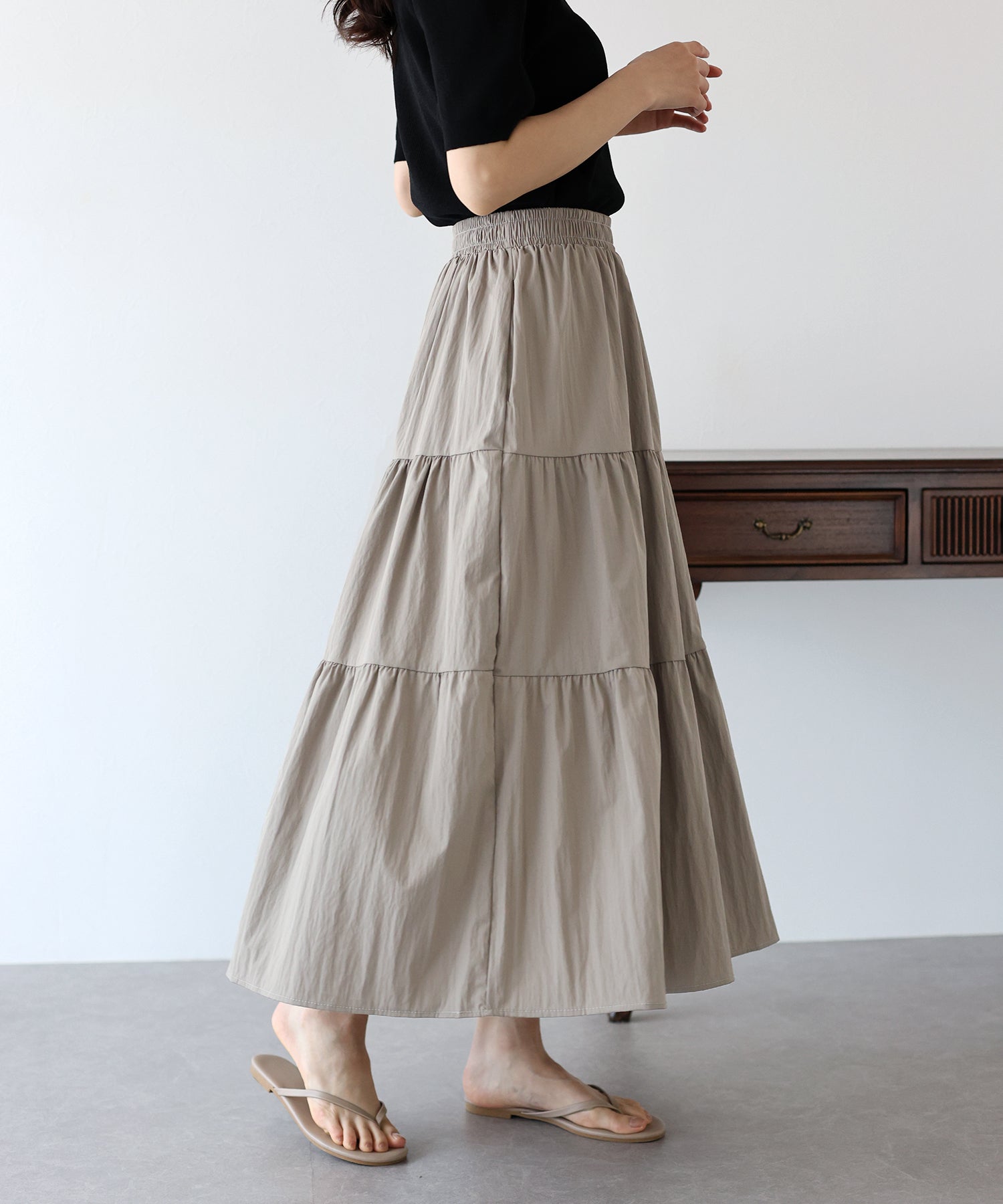 【SALE】ナイロンティアードスカート