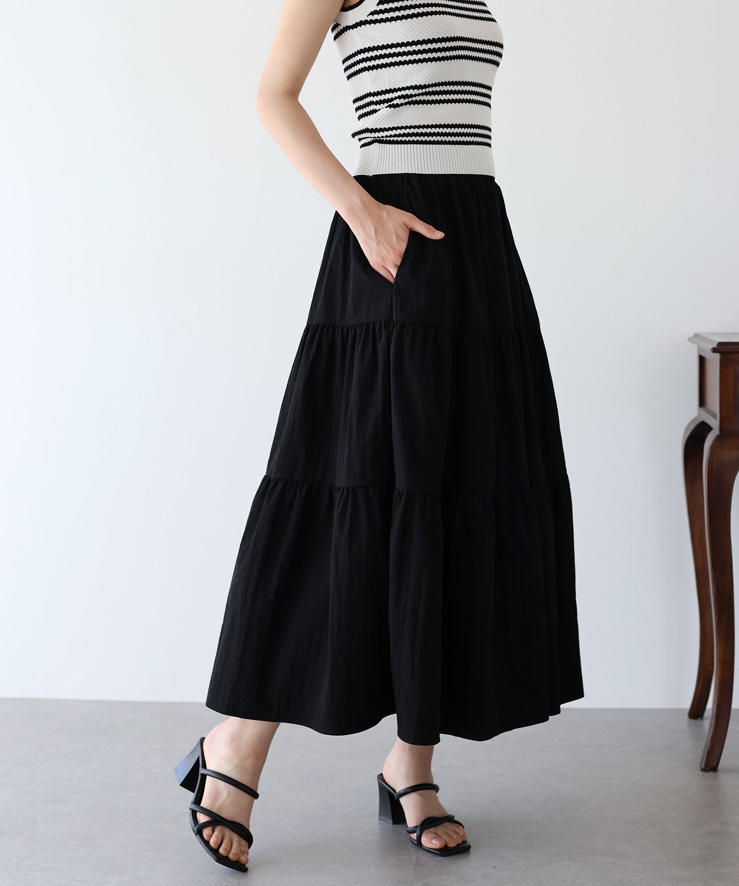 【SALE】ナイロンティアードスカート