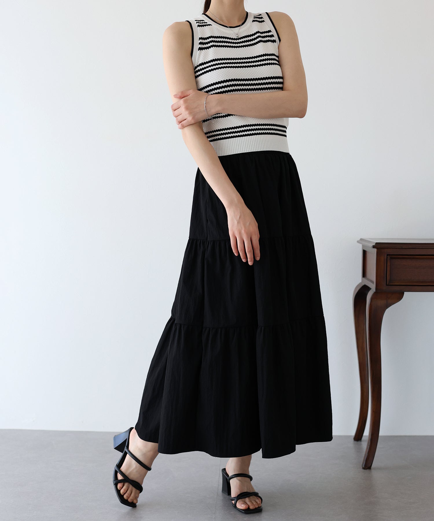 【SALE】ナイロンティアードスカート