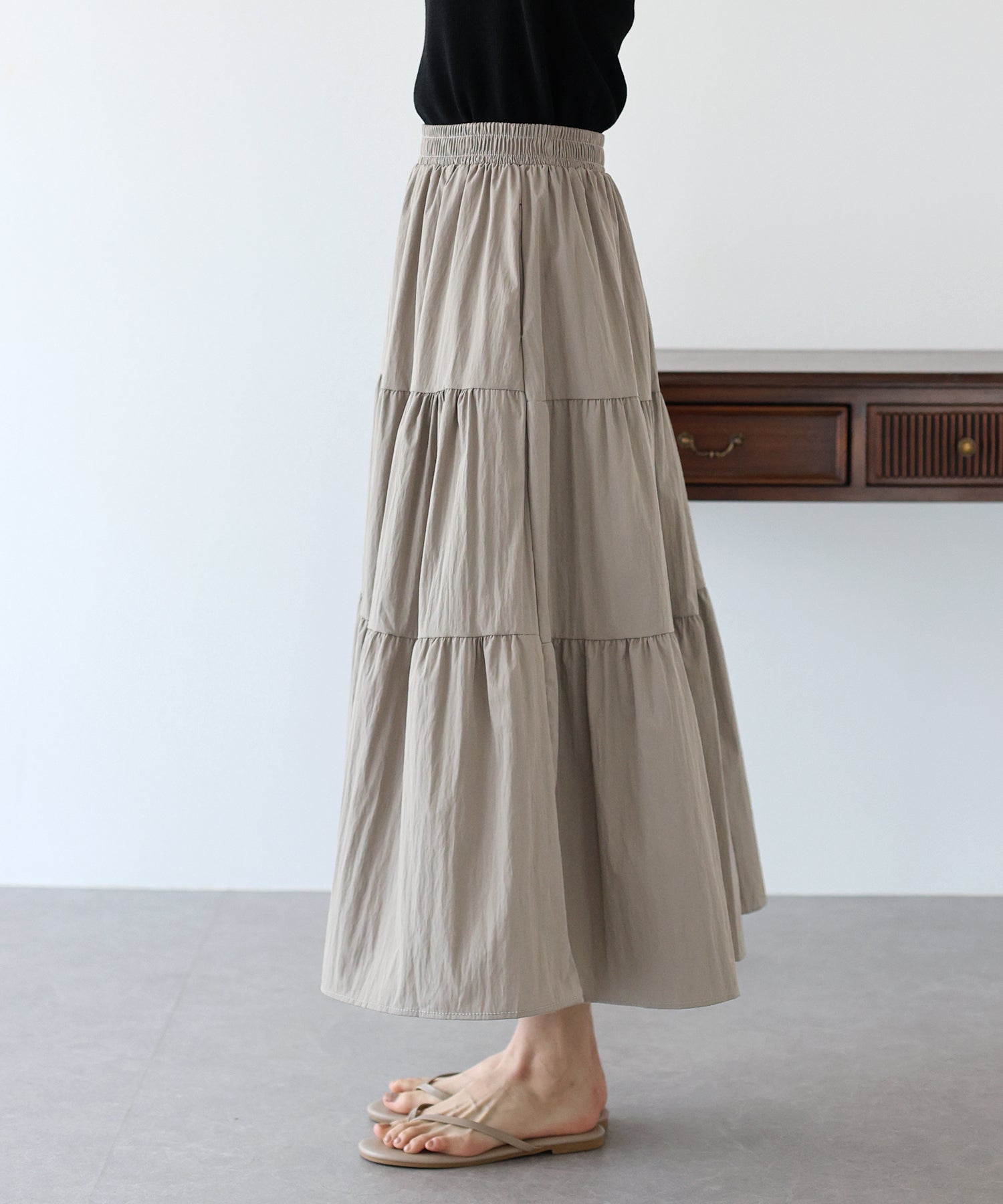 【SALE】ナイロンティアードスカート