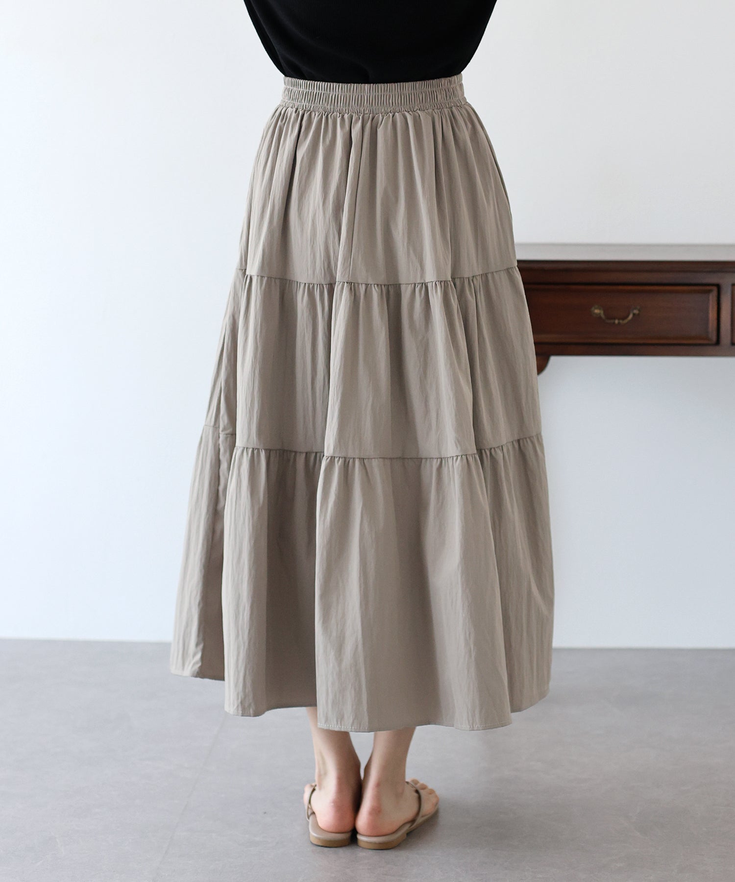 【SALE】ナイロンティアードスカート