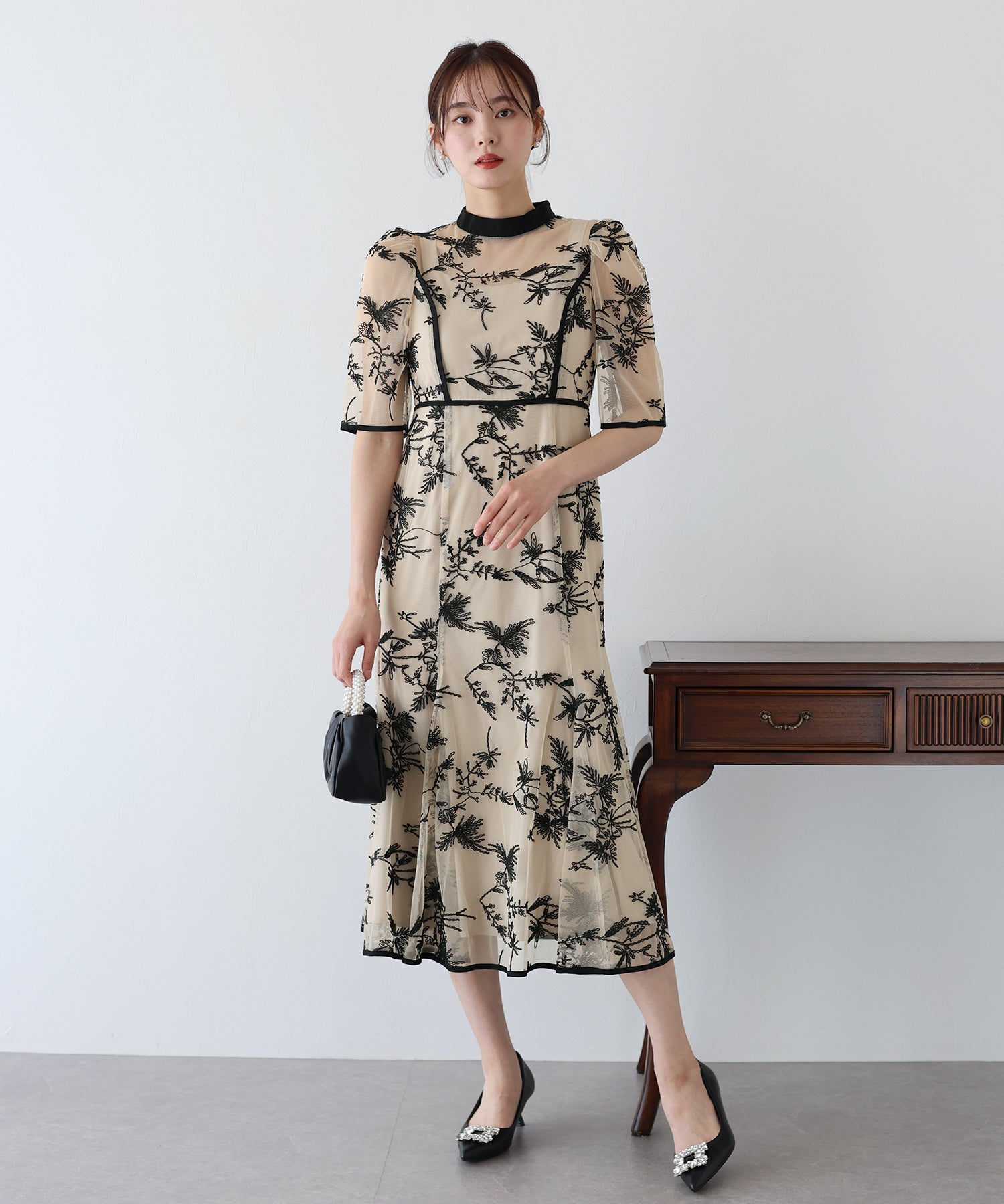 【TIME SALE】バイカラー刺繍レースパーティードレス