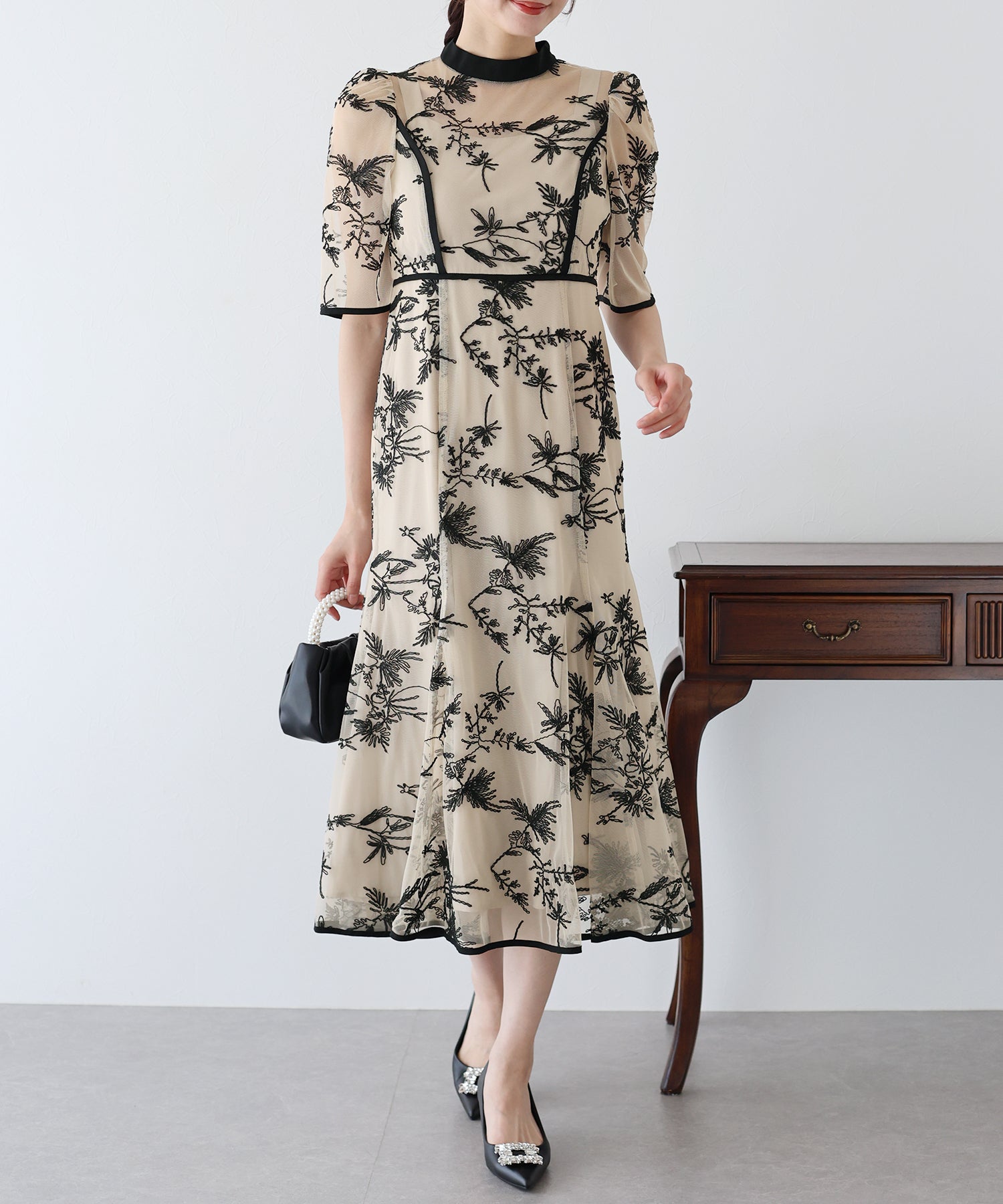 【TIME SALE】バイカラー刺繍レースパーティードレス