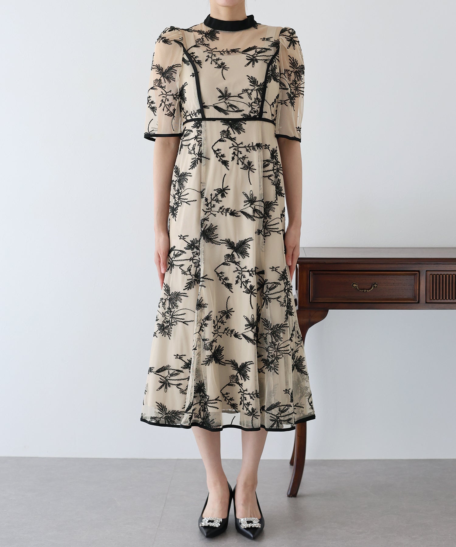 【TIME SALE】バイカラー刺繍レースパーティードレス