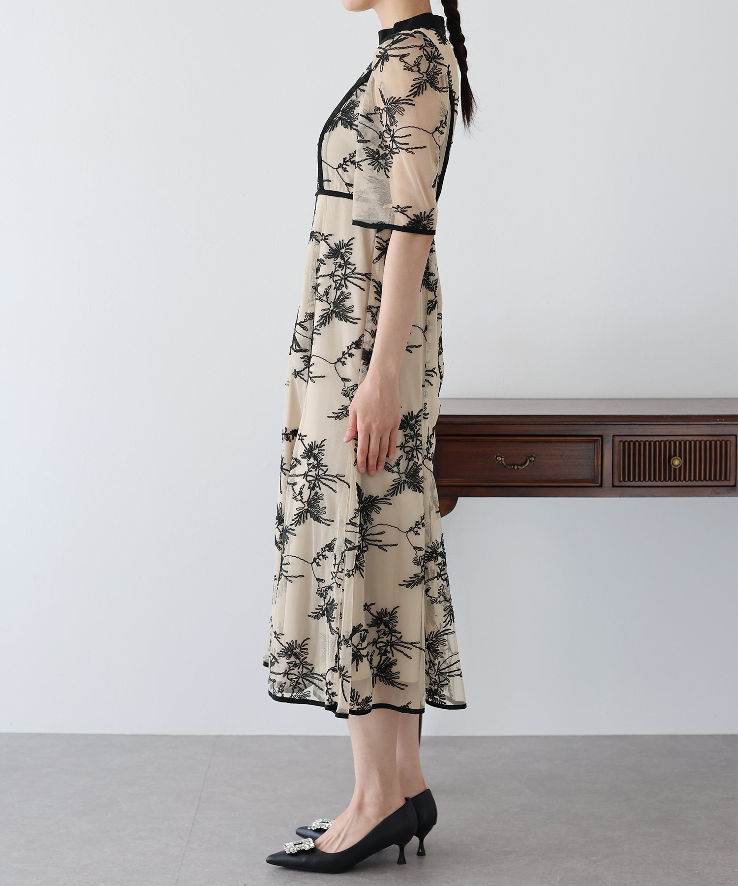 【TIME SALE】バイカラー刺繍レースパーティードレス