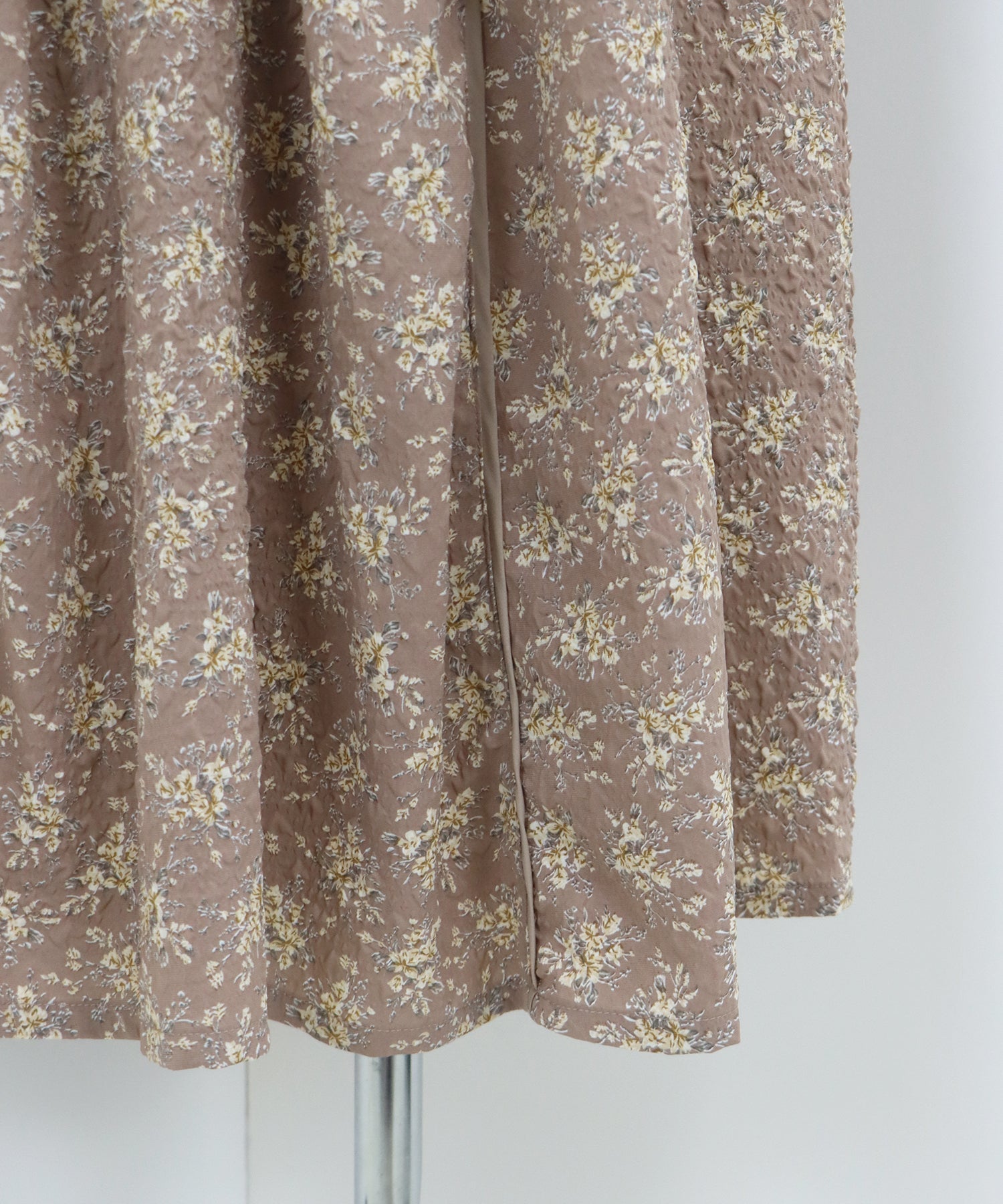 【SALE】エンボスプリントワンピース