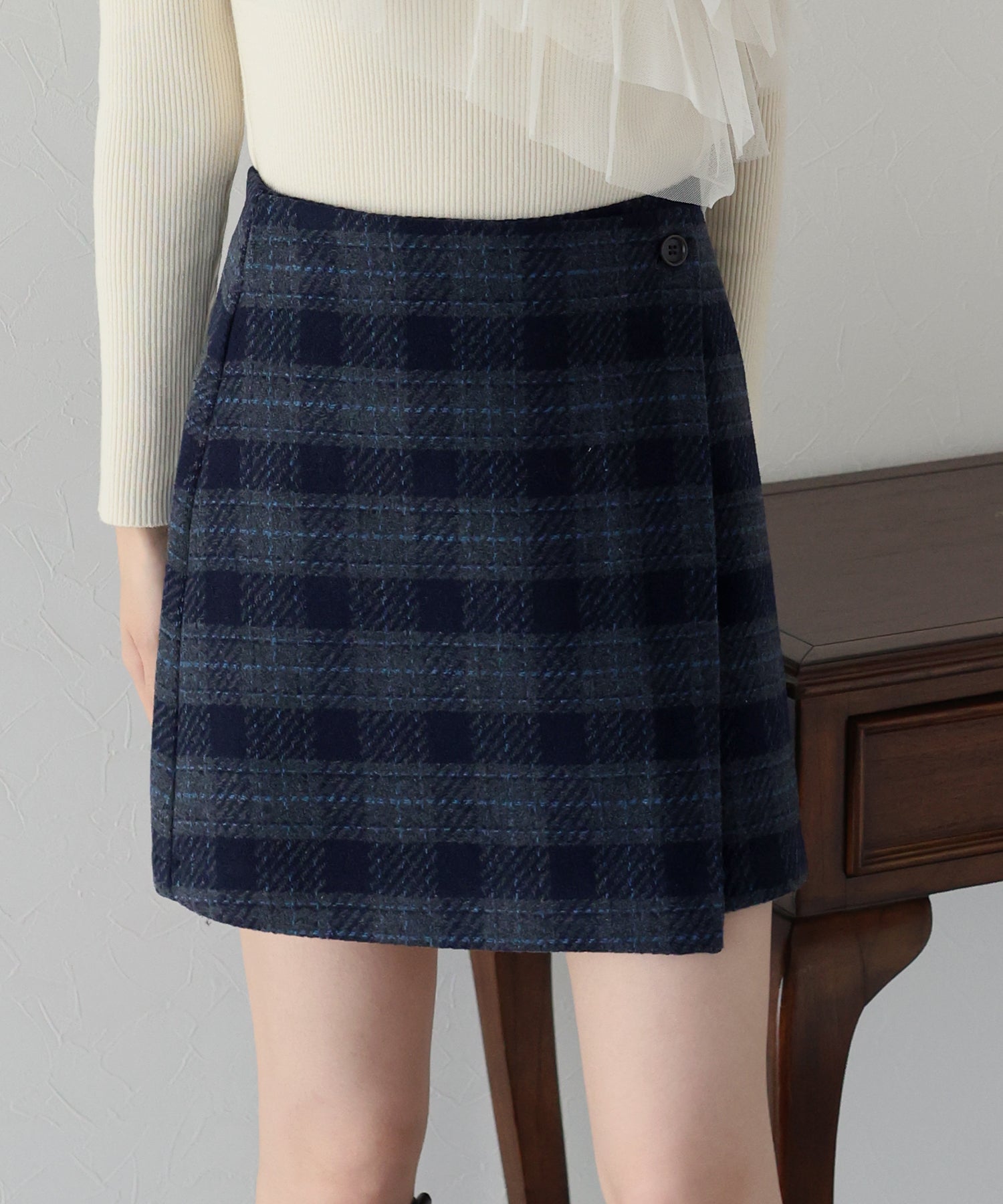 【SALE】チェック柄ラップミニスカート