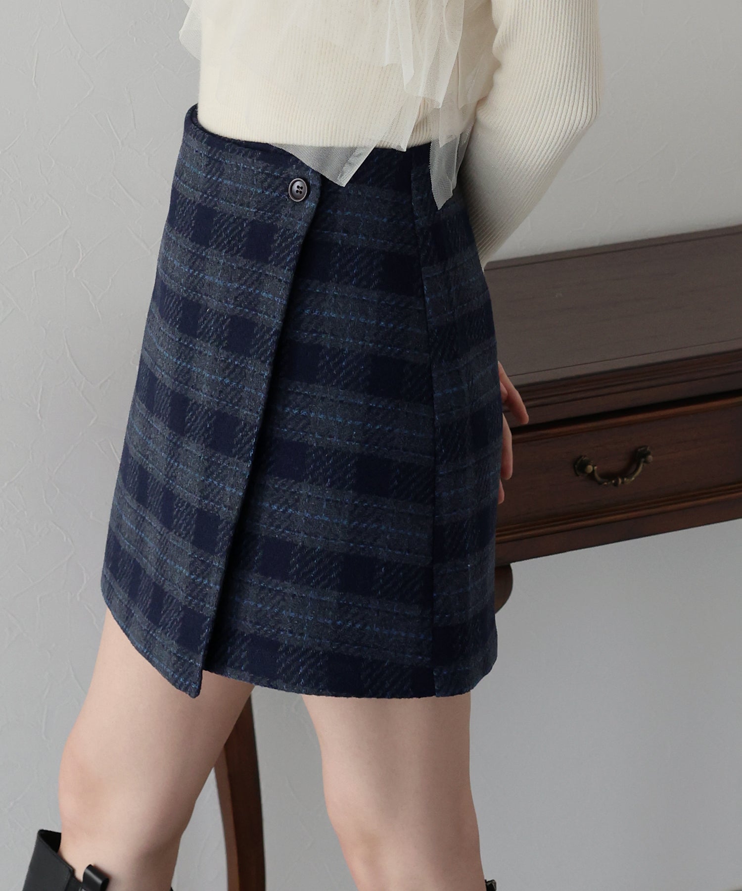 【SALE】チェック柄ラップミニスカート