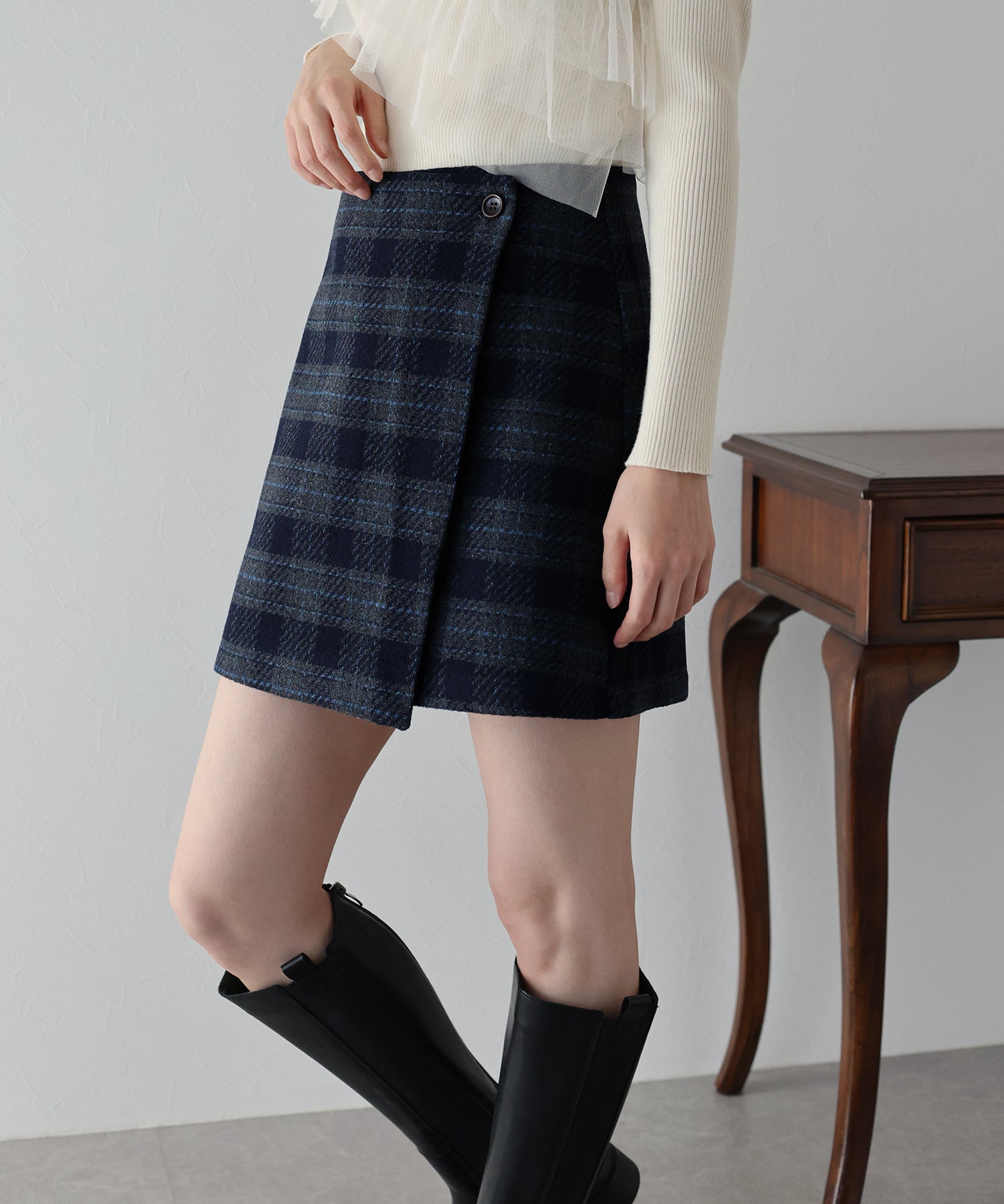 【SALE】チェック柄ラップミニスカート
