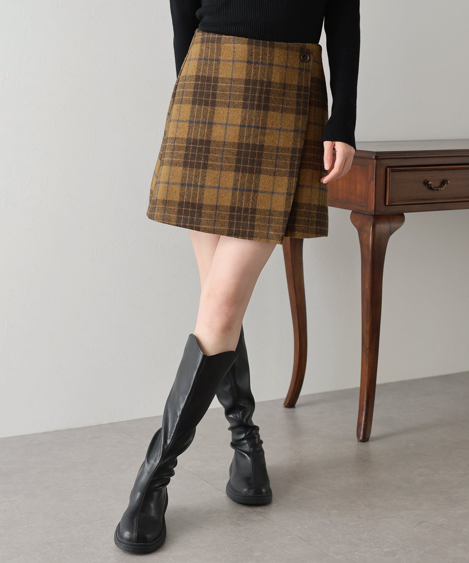 【SALE】チェック柄ラップミニスカート
