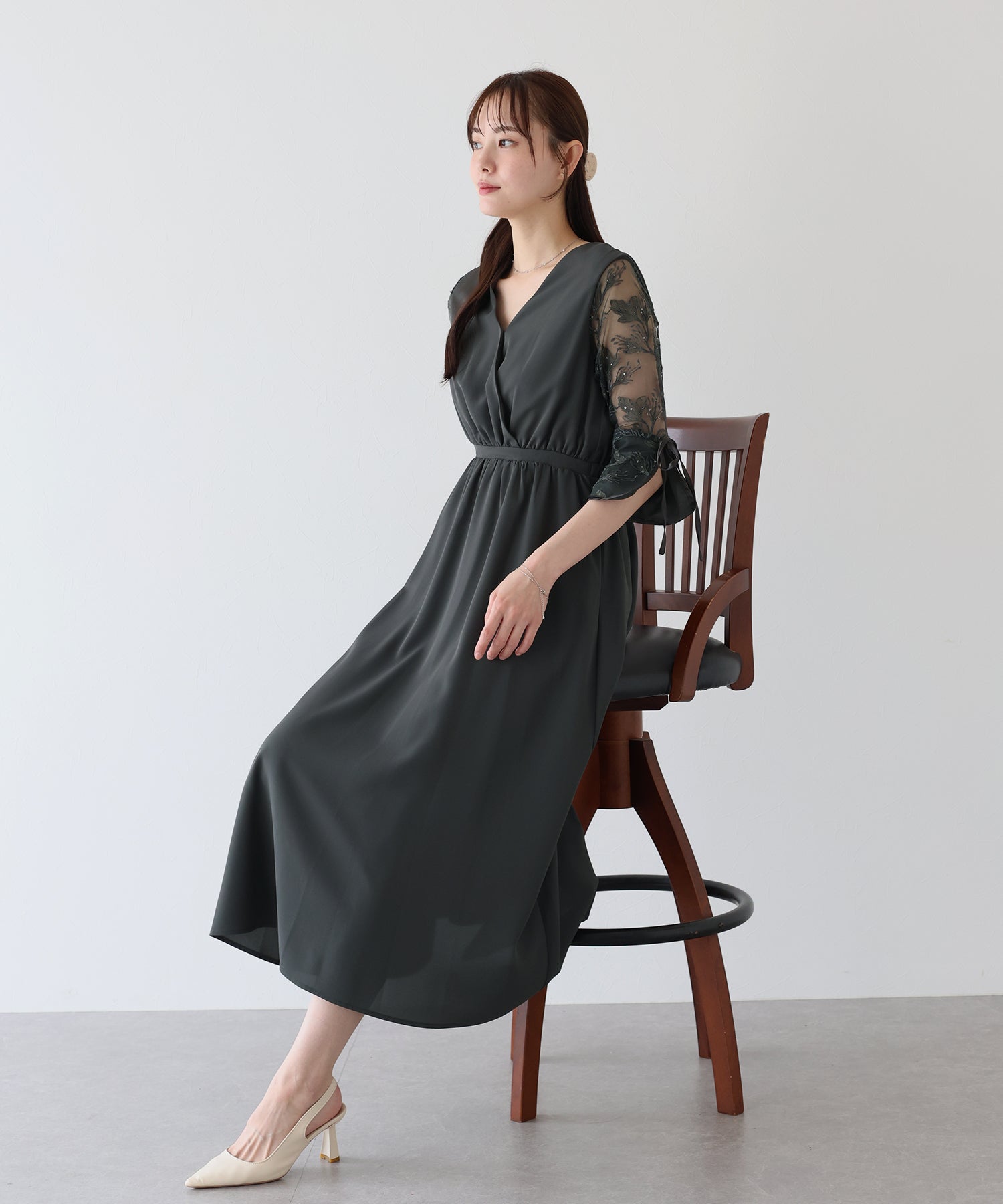 【SALE】フラワー刺繍カシュクールドレス