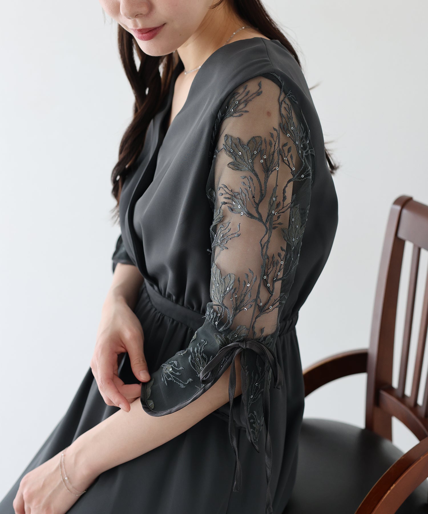 【SALE】フラワー刺繍カシュクールドレス