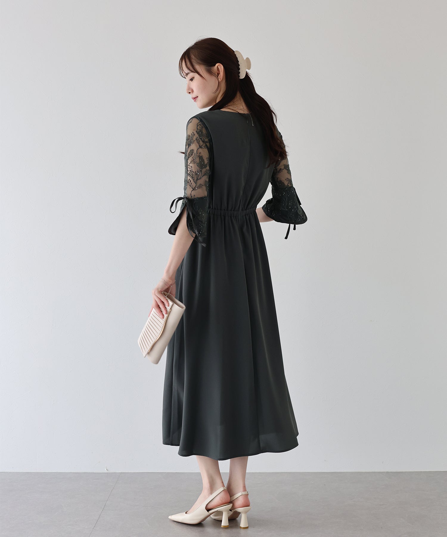 【SALE】フラワー刺繍カシュクールドレス