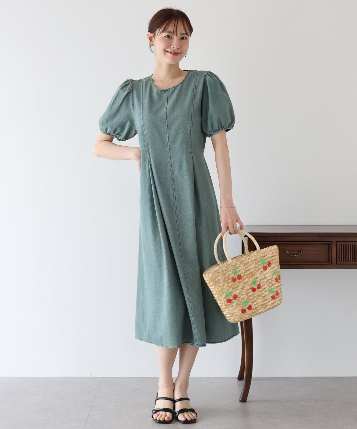 パフスリーブデニムワンピース