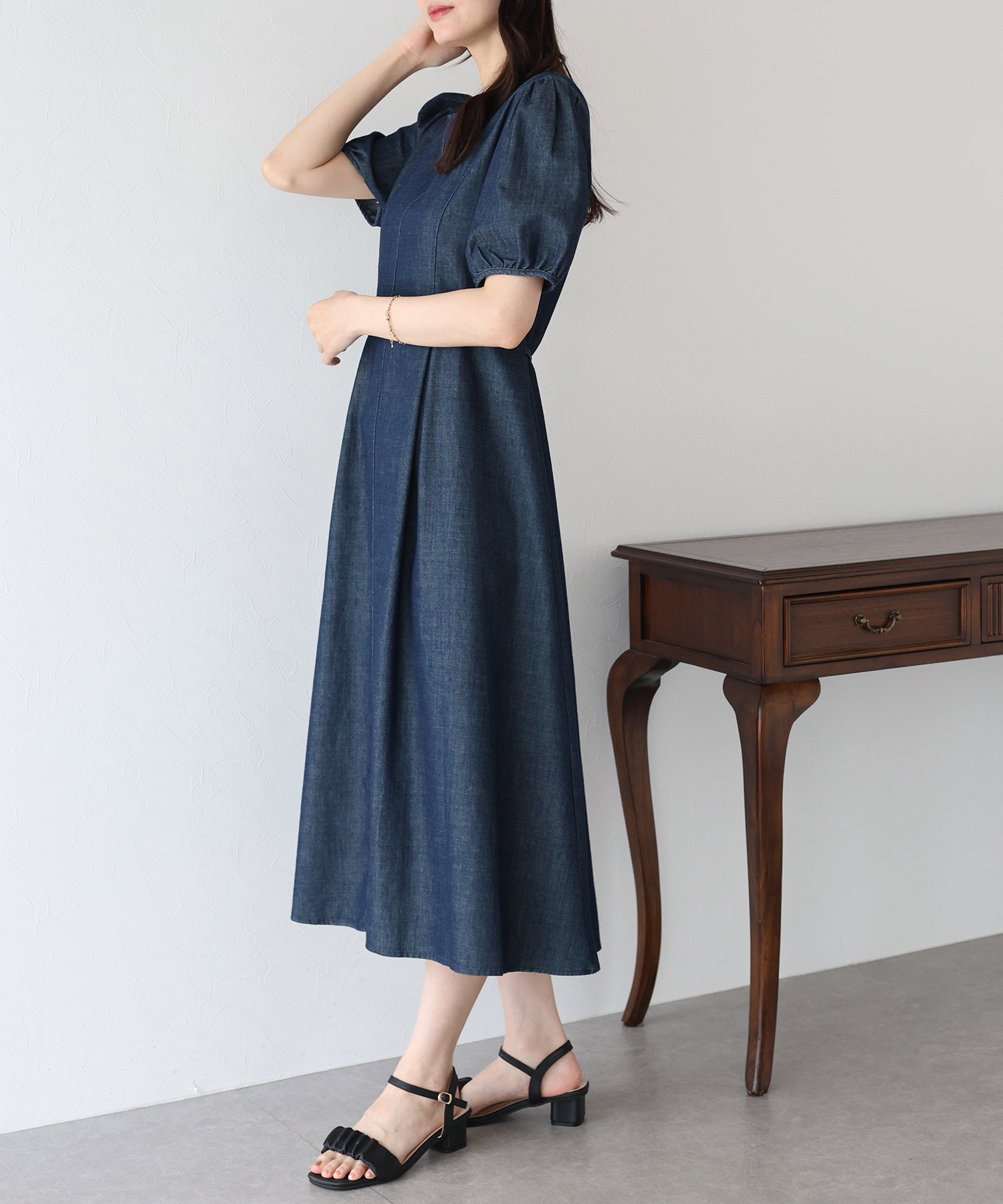 パフスリーブデニムワンピース