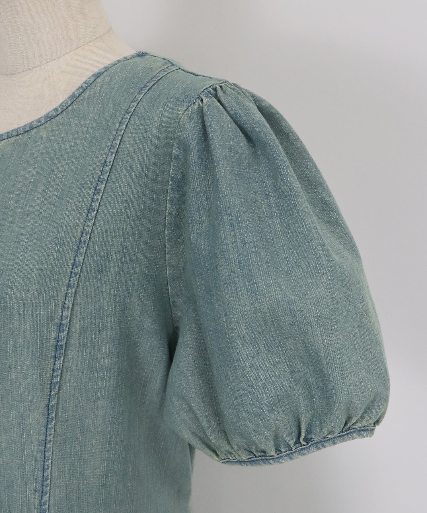 パフスリーブデニムワンピース