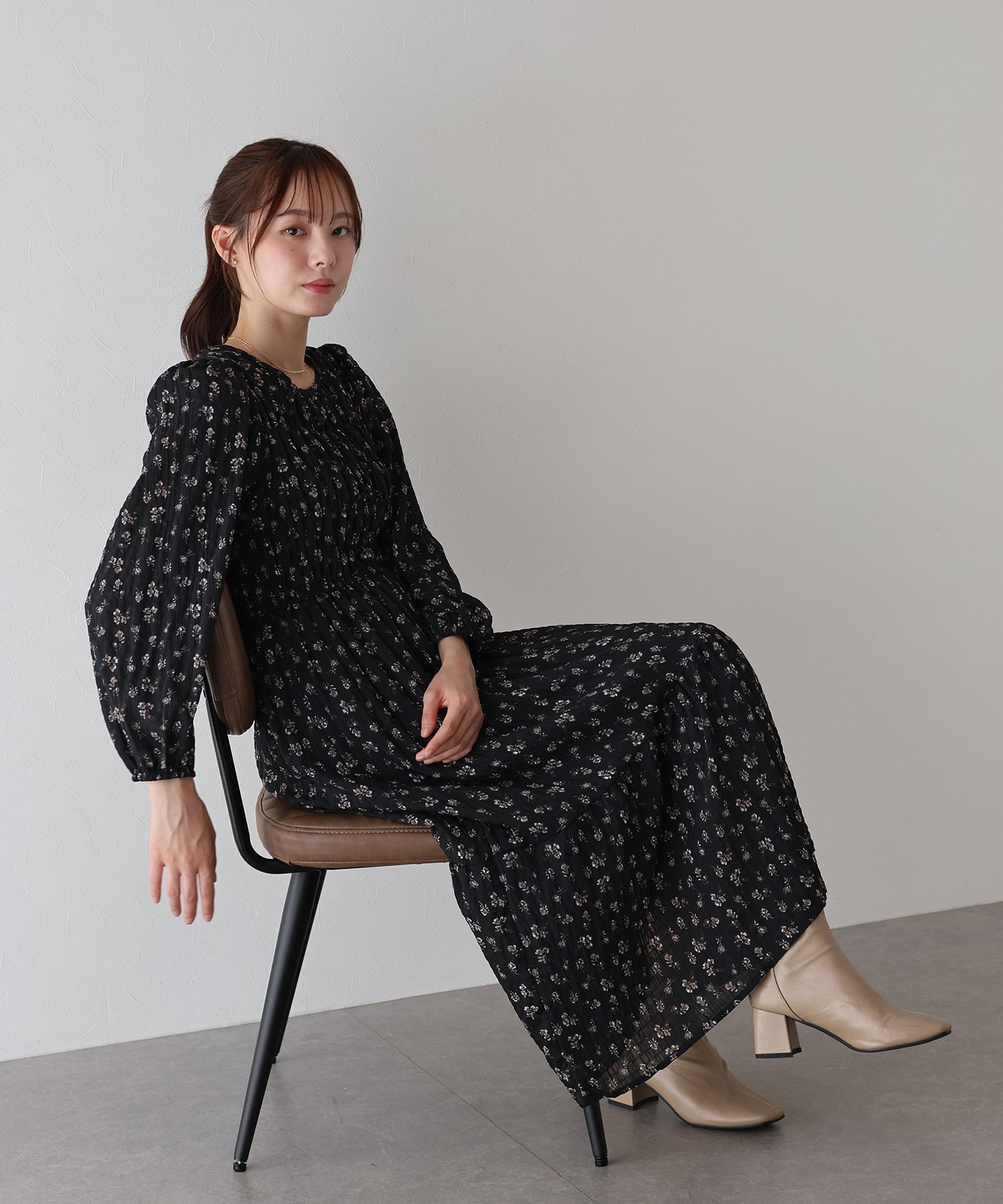 【TIME SALE】花柄シャーリングワンピース