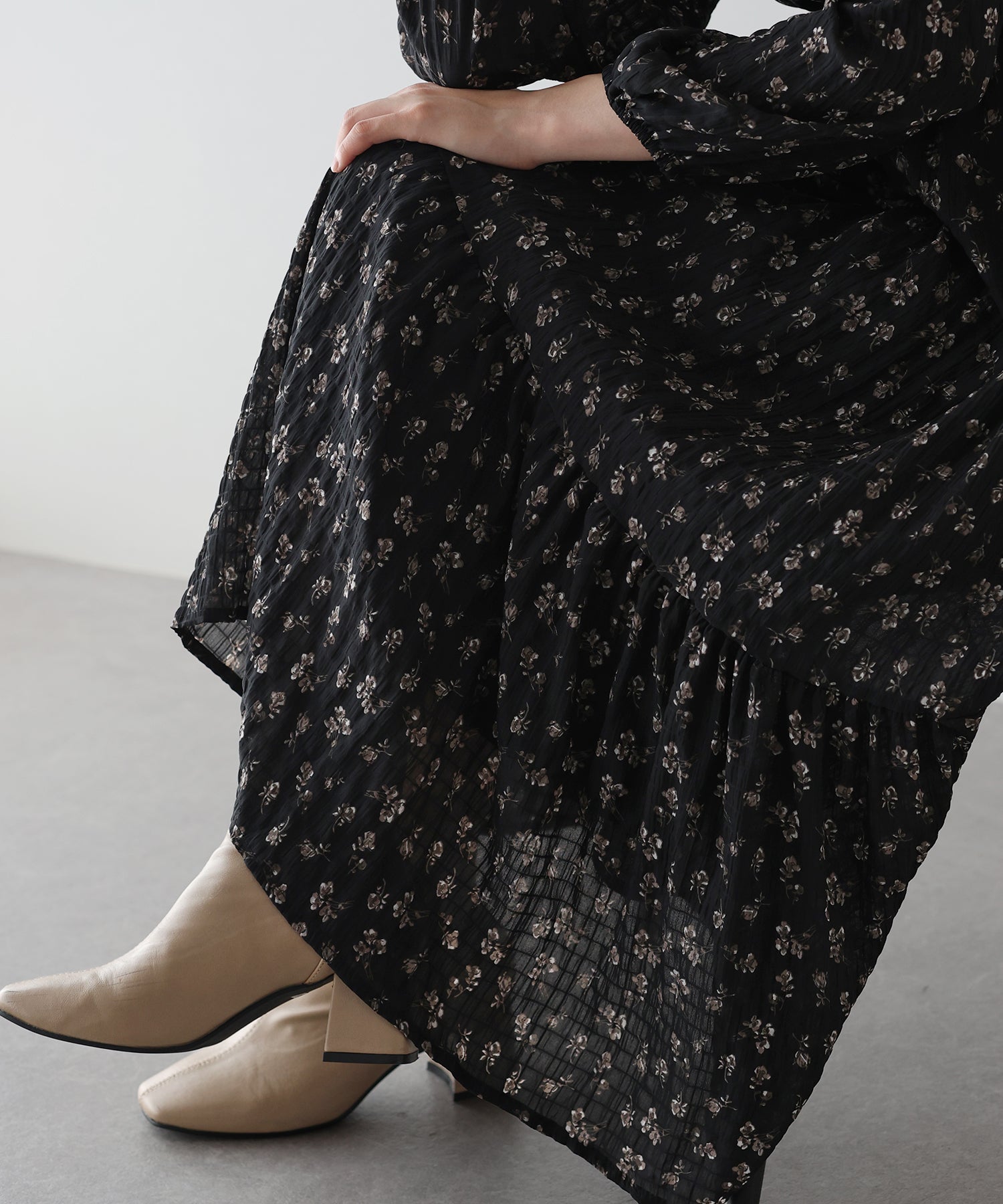 【TIME SALE】花柄シャーリングワンピース