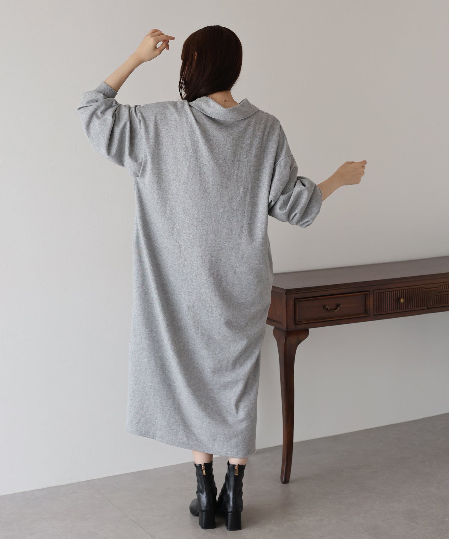 ハーフジップスウェットワンピース