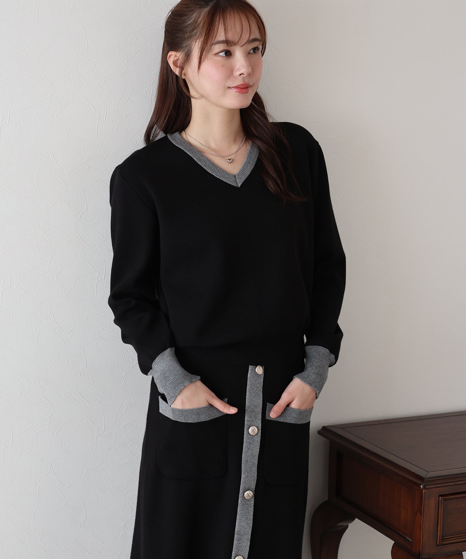 【TIME SALE】配色Vネックニット&スカート セットアップ