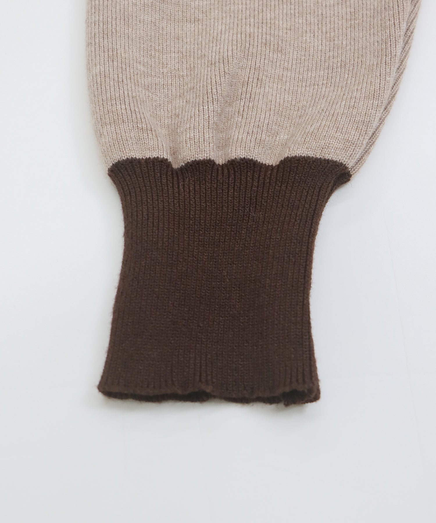 【TIME SALE】配色Vネックニット&スカート セットアップ