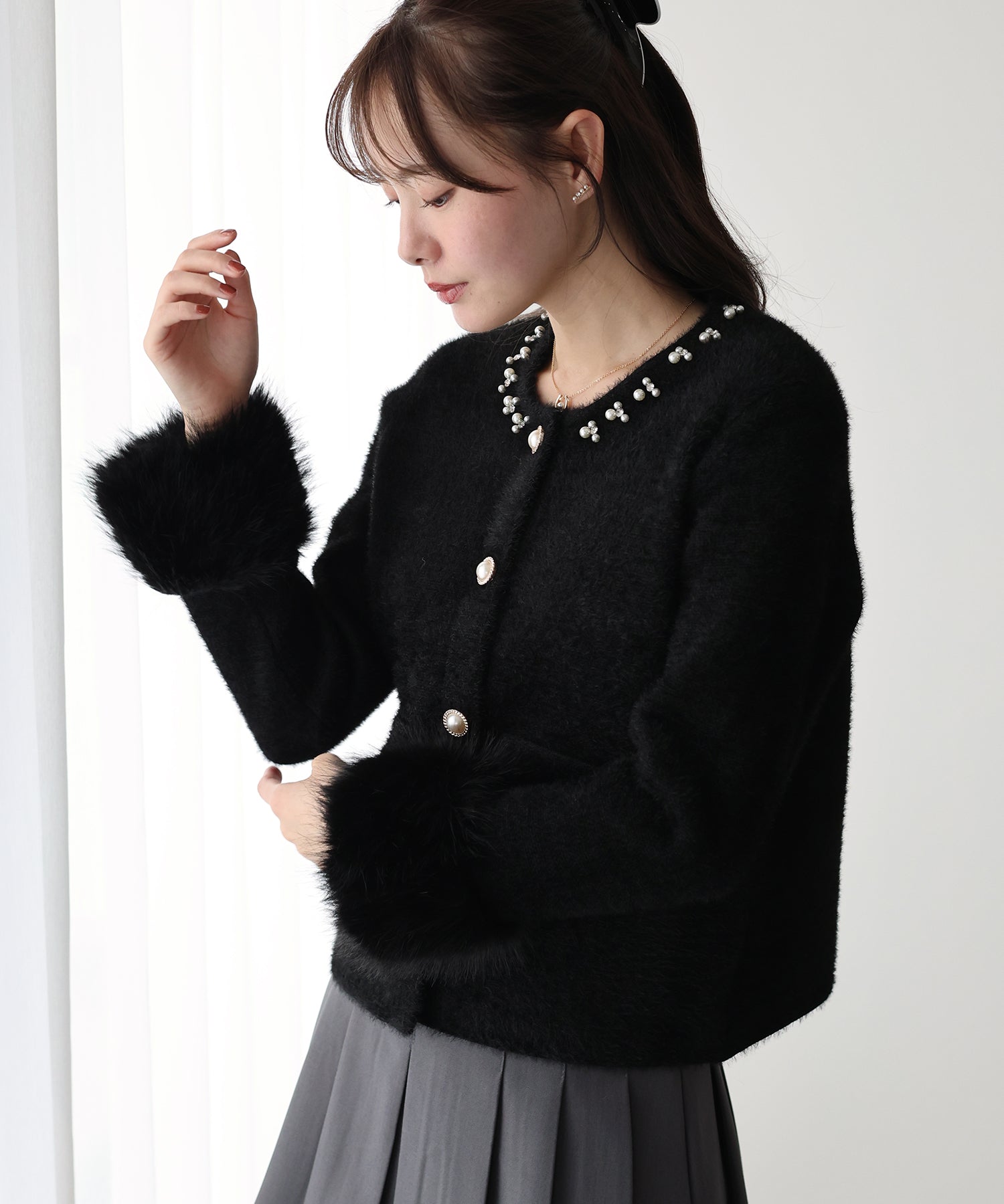 袖ファーパールビジュージャケット