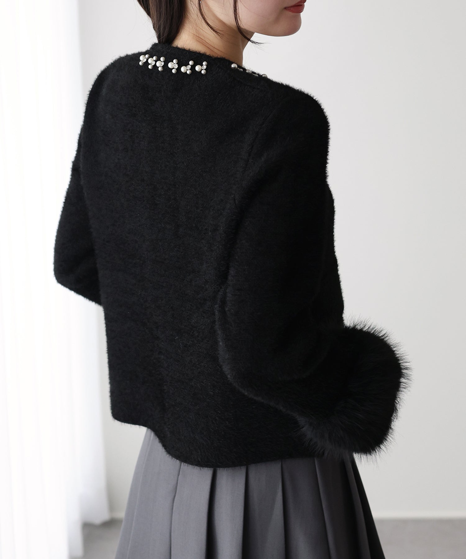 袖ファーパールビジュージャケット