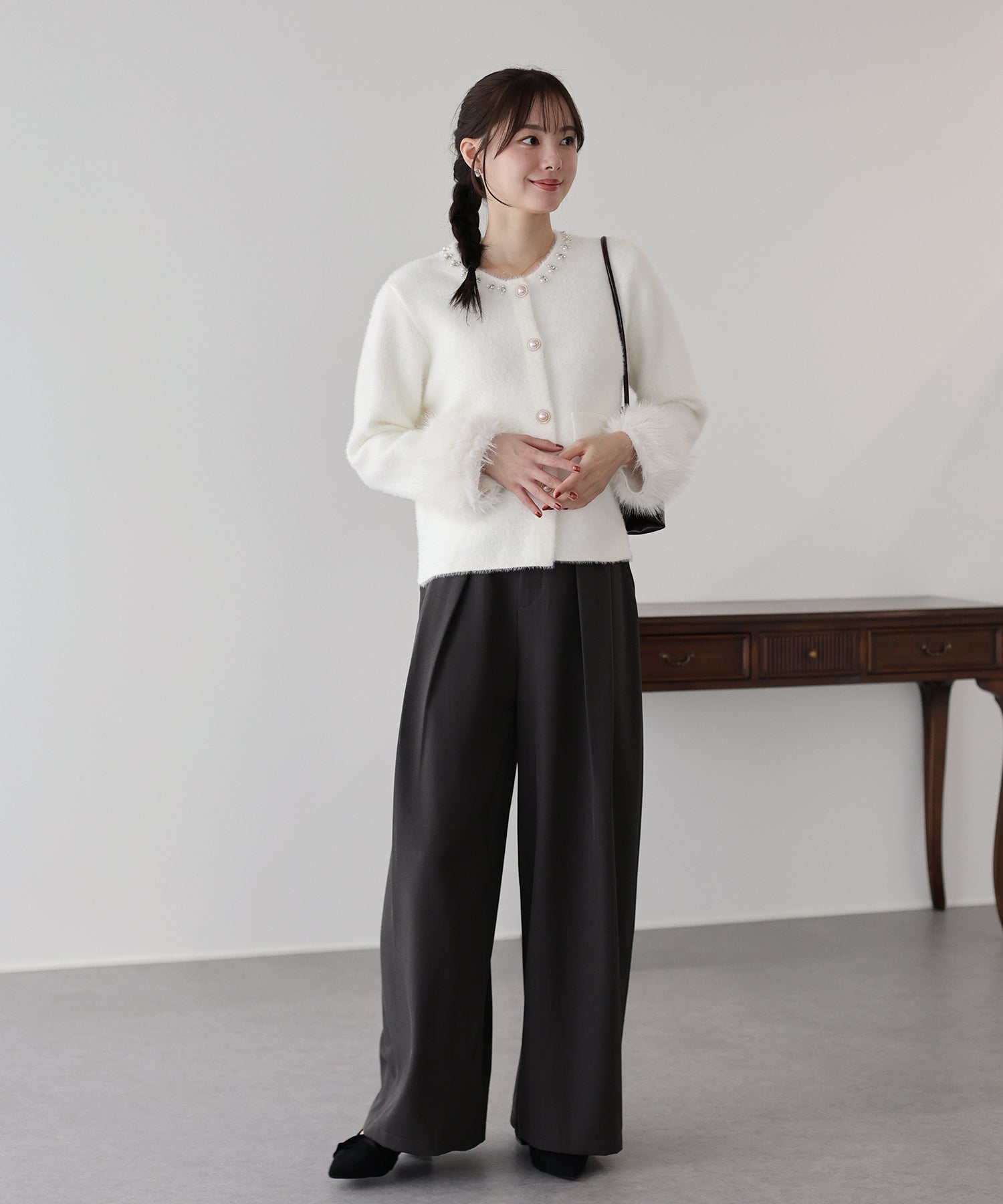 袖ファーパールビジュージャケット