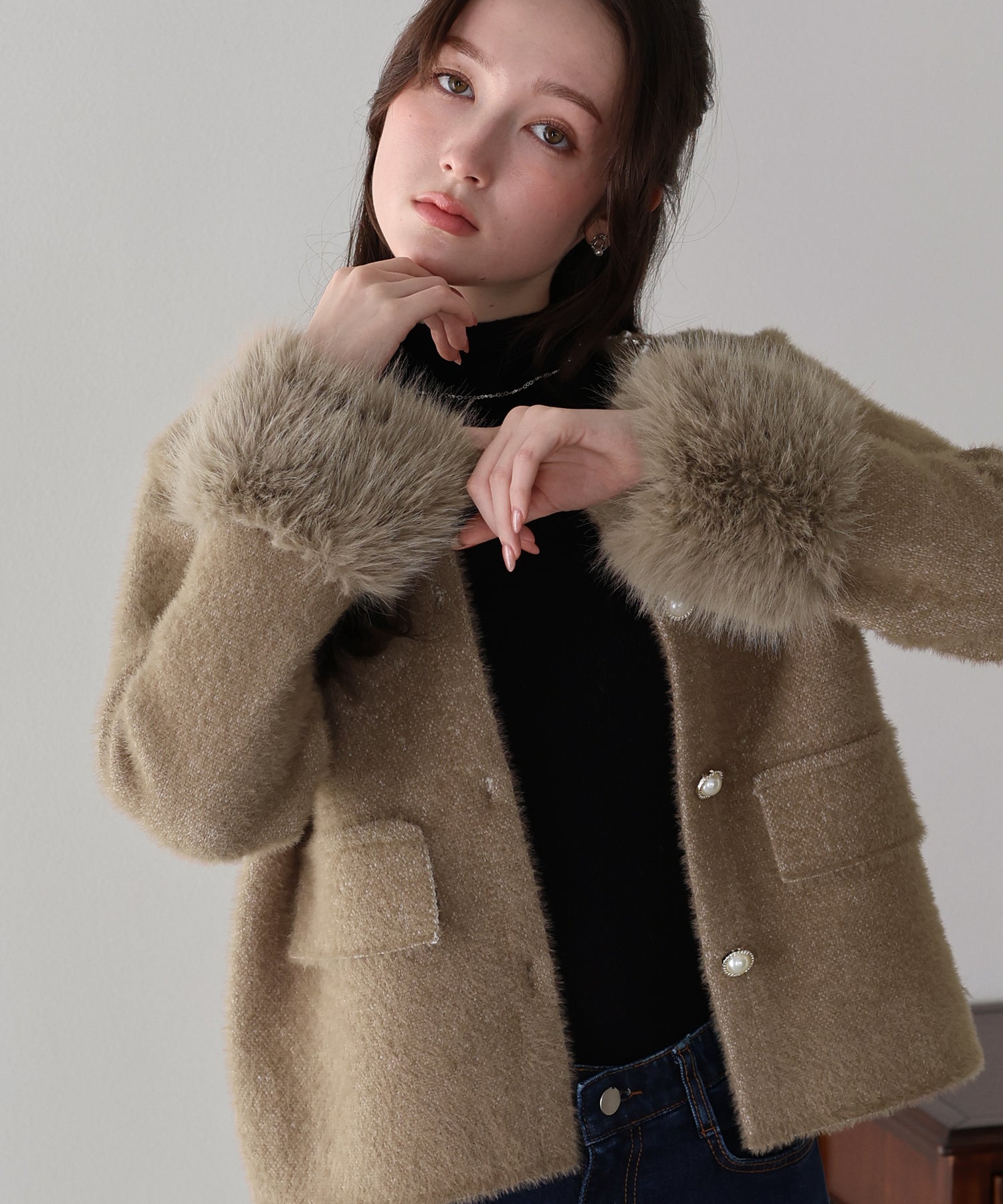 袖ファーパールビジュージャケット