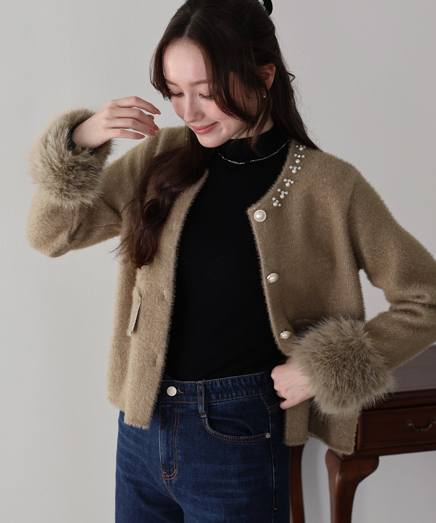 袖ファーパールビジュージャケット